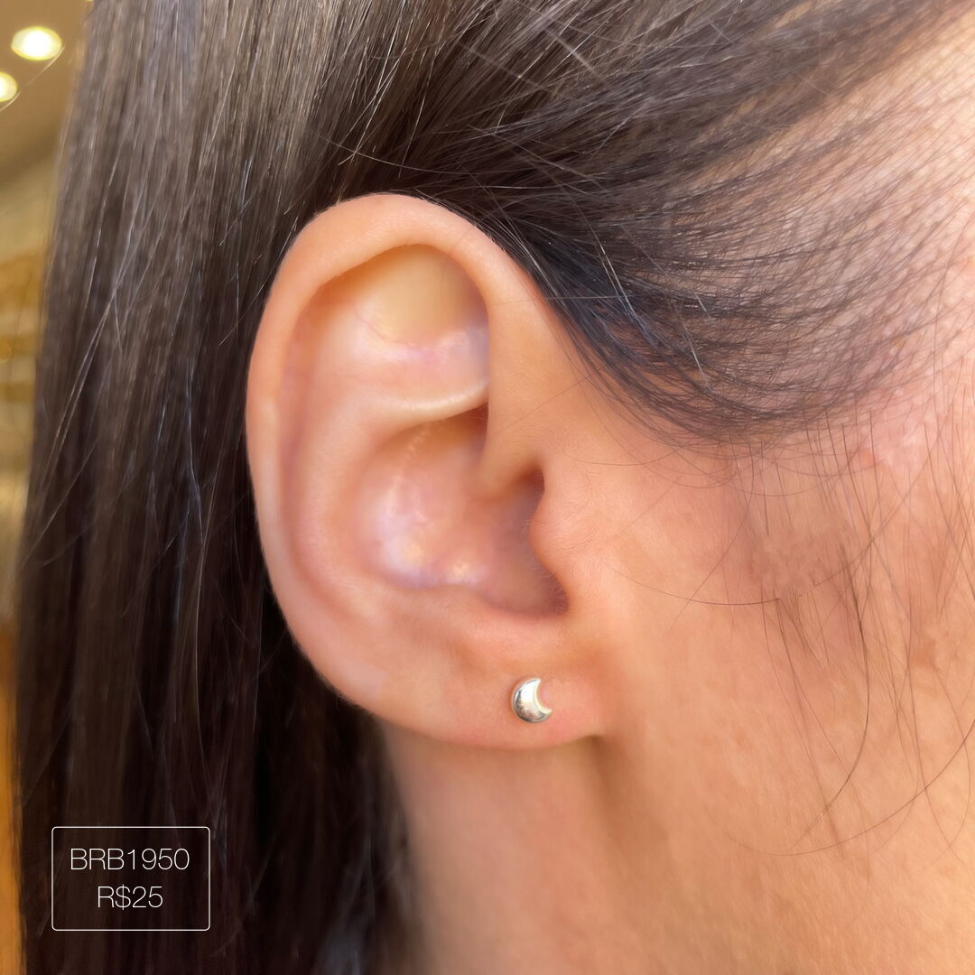 Brinco de Lua Micro Liso Prateado